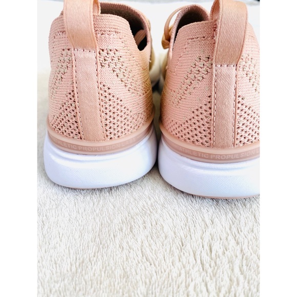 APL Women's TechLoom Breeze - Picture 4 of 4